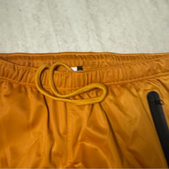 Nike Tracksuit golden brown mustard color with Black Details - Picture 10 of 12